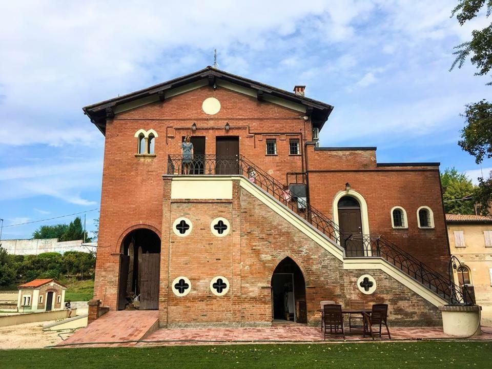 Borgo Sartoni Case Vacanze Appartamenti In Affitto Bolonha Exterior foto